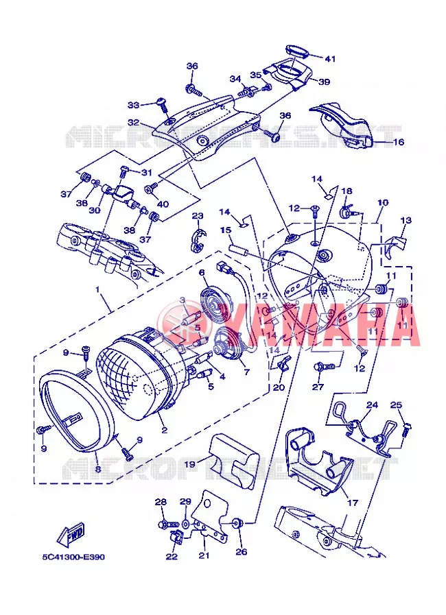 PHARE  Yamaha MOTO 1900 2013 MIDNIGHT STAR  XV1900A