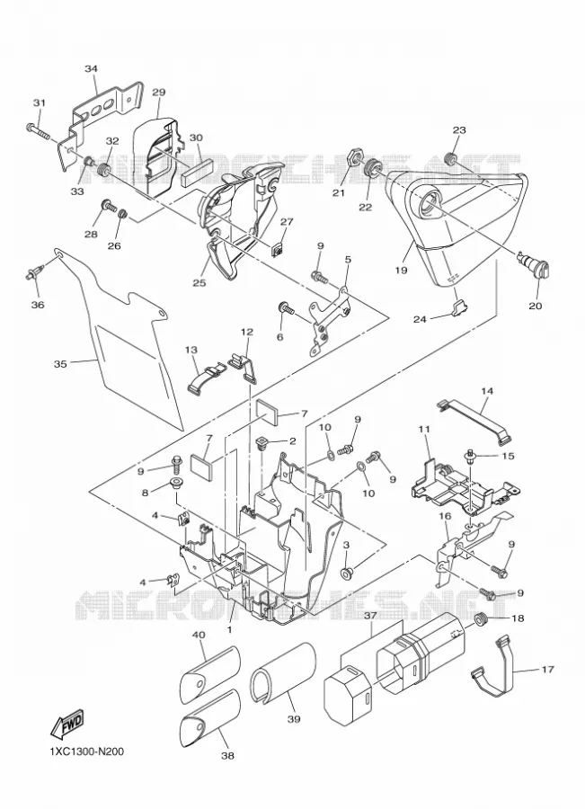 COUVERCLE LATERAL Yamaha MOTO 950 2014 BOLT  XVS950CUXV950