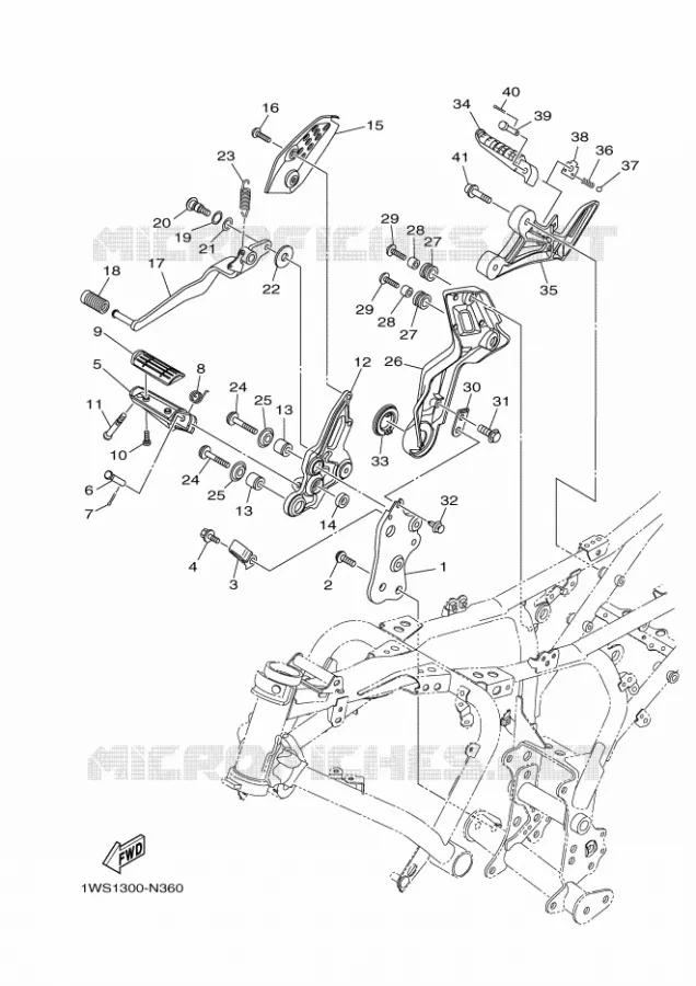 SUPPORT / REPOSE PIEDS 2 Yamaha MOTO 700 2017 MT  MT07A