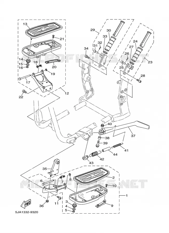 SUPPORT / REPOSE PIEDS Yamaha MOTO 1600 2000 WILDSTAR  XV1600A