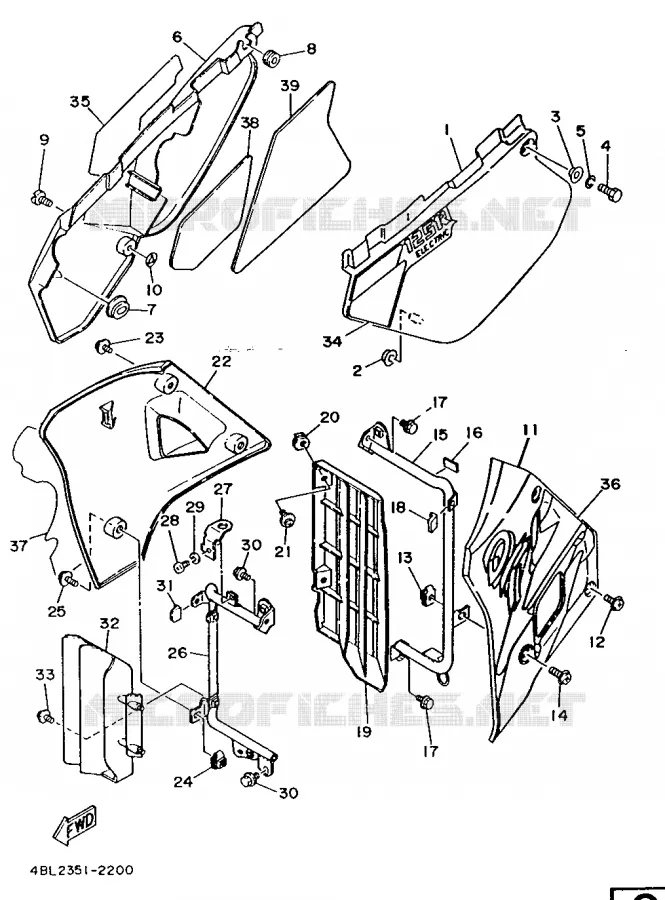 COUVERCLE LATERAL Yamaha MOTO 125 1992 DTE  DT125E