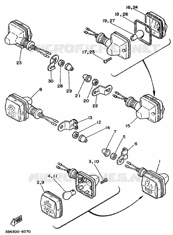 CLIGNOTANT Yamaha MOTO 200 1989 DTR  DT200R